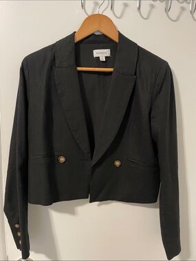 Evereve Black Cropped Double-Breasted Blazer -Linen